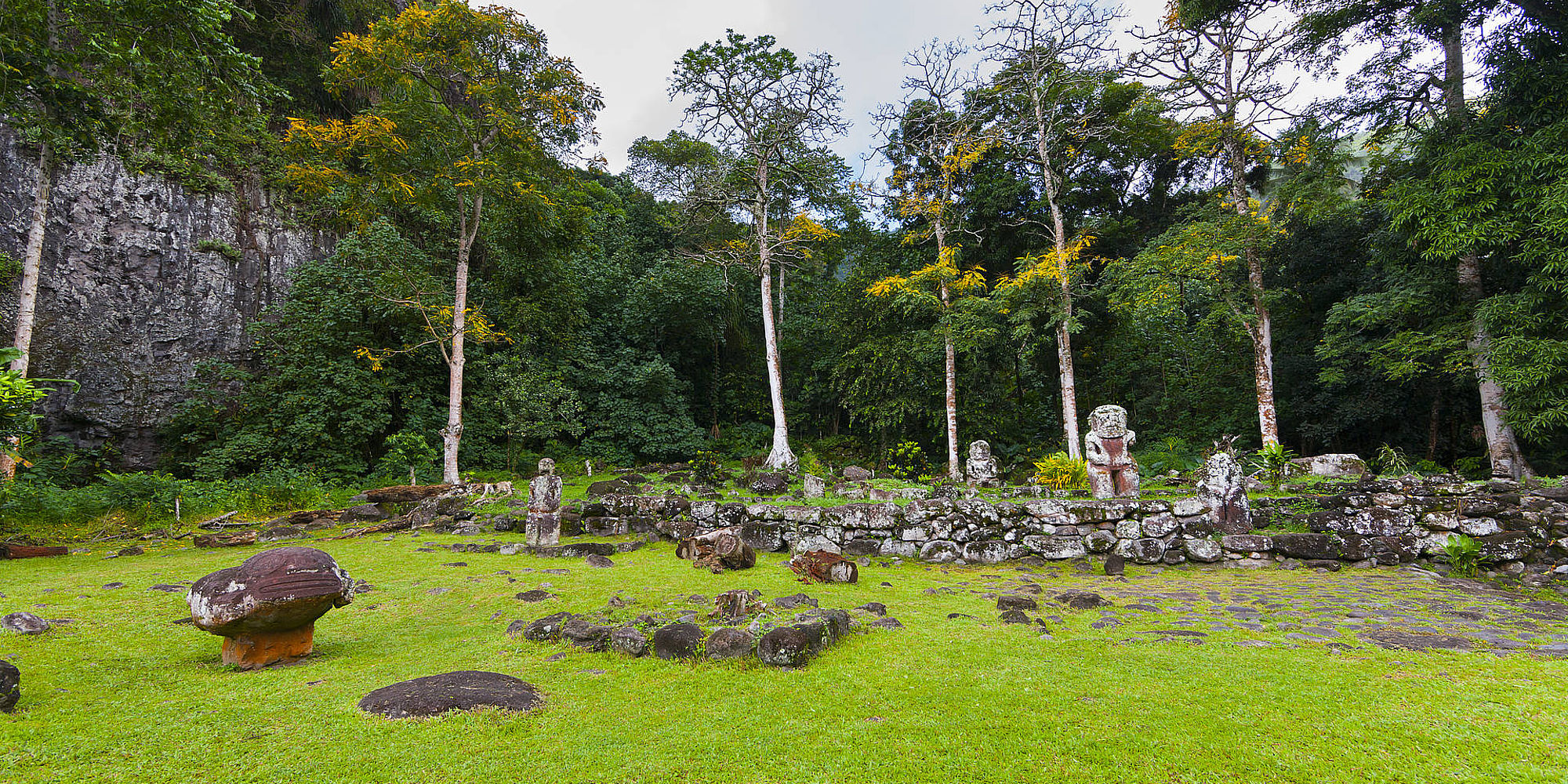 tempelruïnes Hiva Oa | rondreis Frans Polynesië