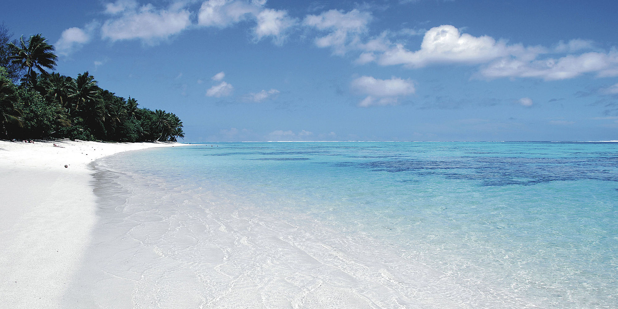 Strand aan de lagune van Rarotonga