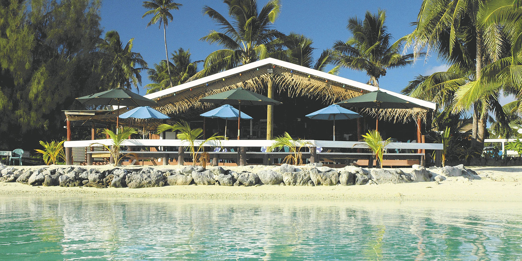 Strandbar, Atiu, Cookeilanden