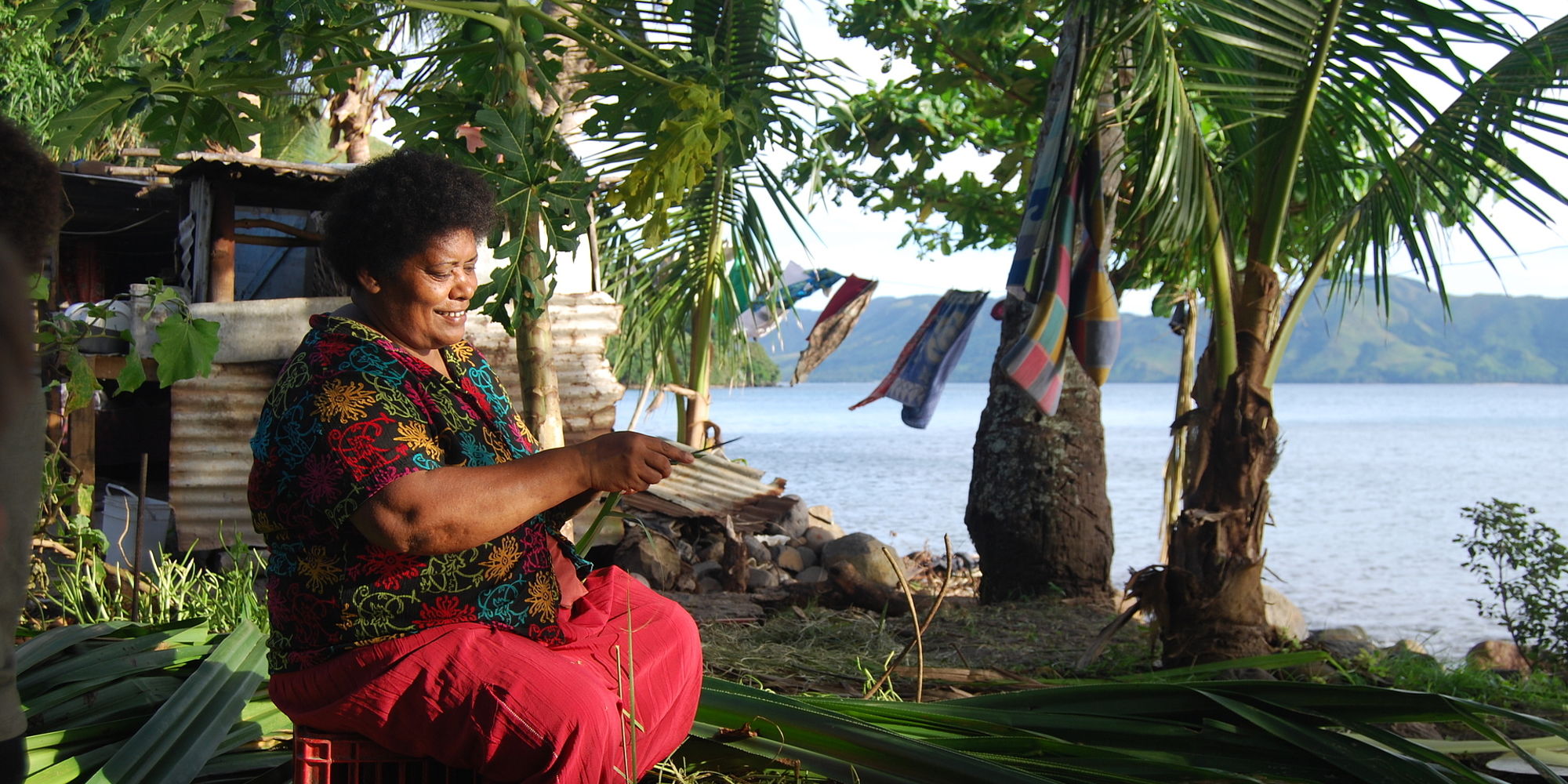 Manden weven op Kadavu | Rondreis Fiji