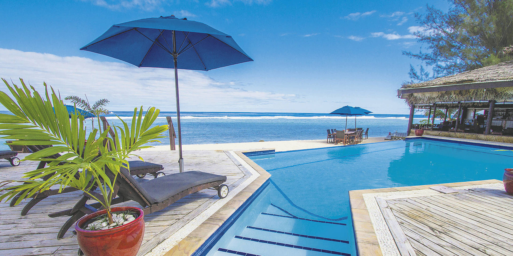 Manuia Beach Resort zwembad | cookeilanden