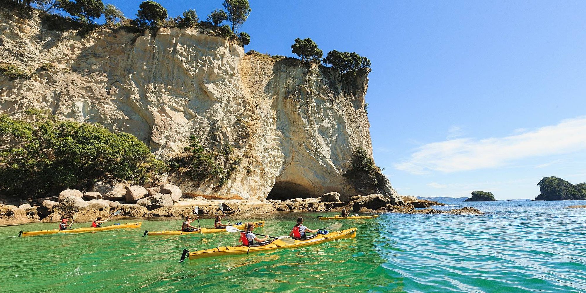 Cathedral Cove kajakken | rondreis Nieuw-Zeeland