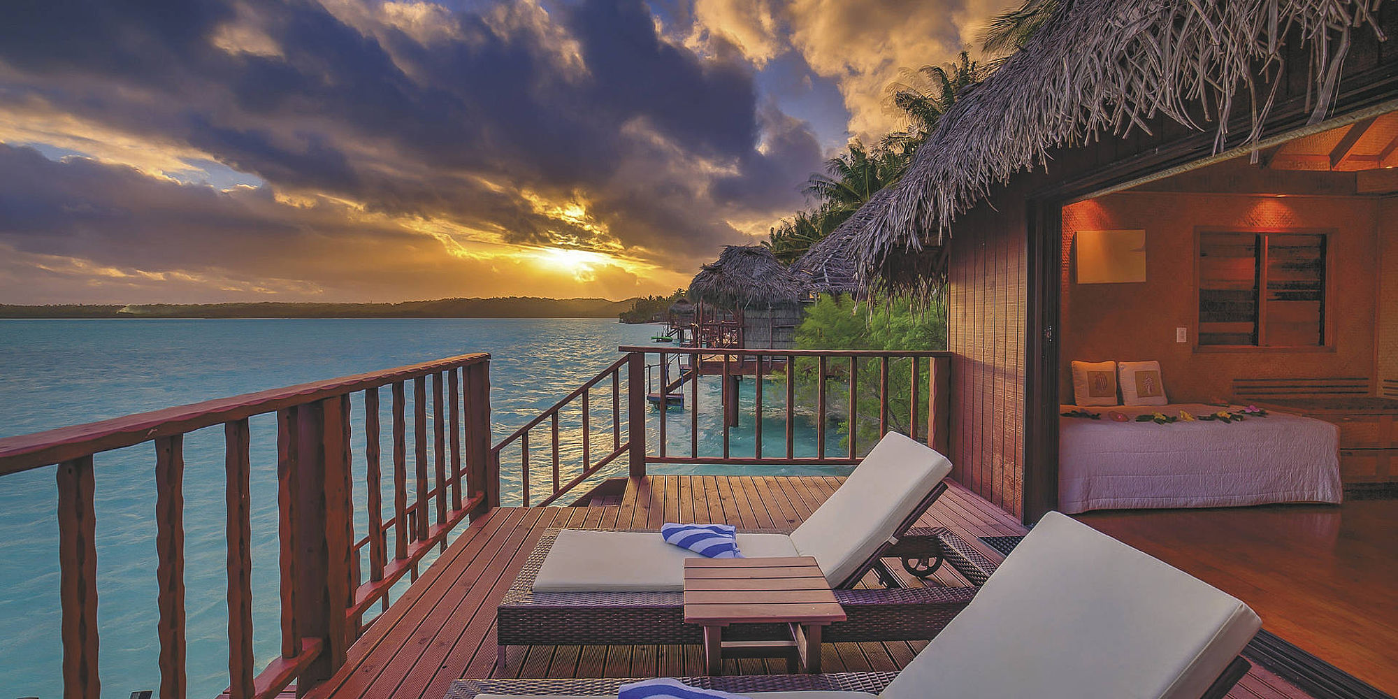 Aitutaki Lagoon Private Island Resort Overwater bungalow | cookeilanden