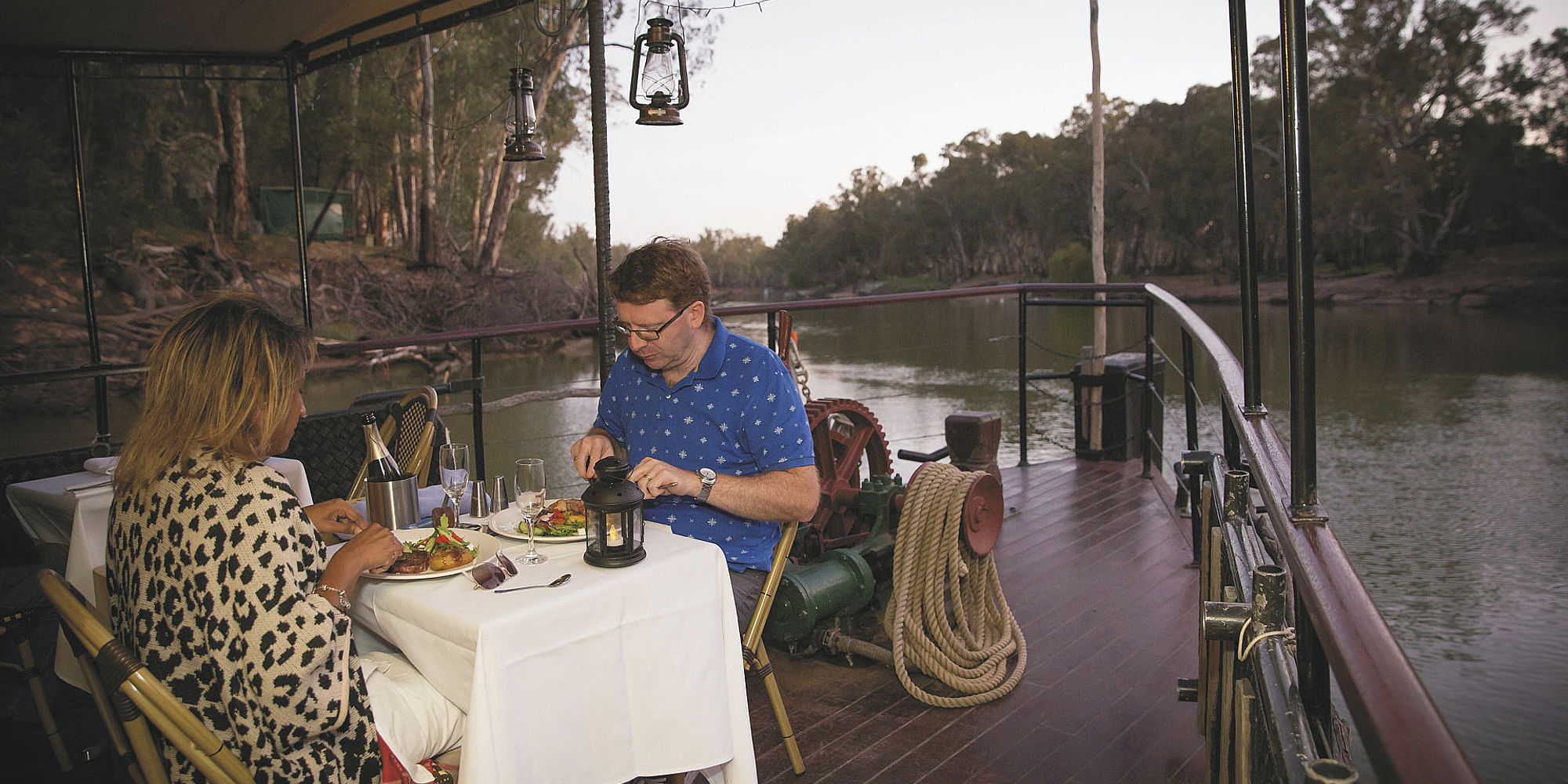 PS Emmylou Dinner ©Tamara Cadd | rondreizen Australië