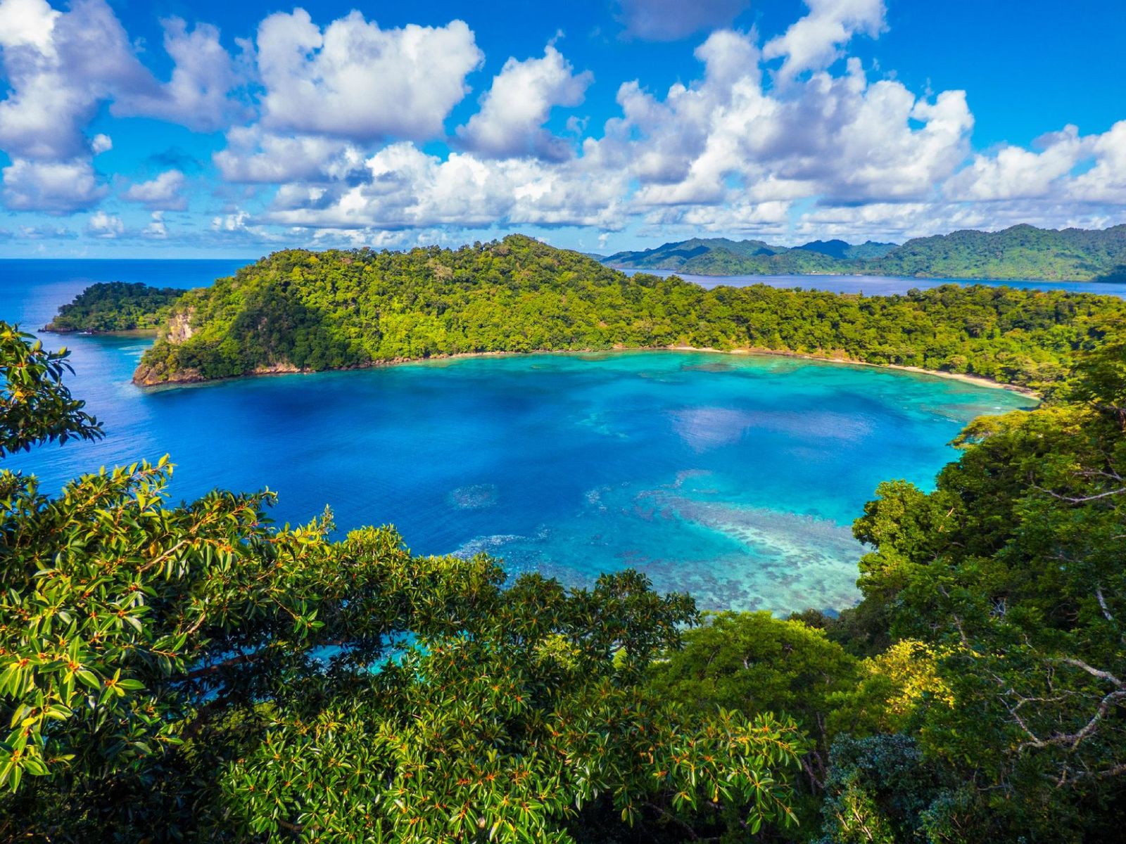 Matangi Private Island Resort - Horseshoe Bay