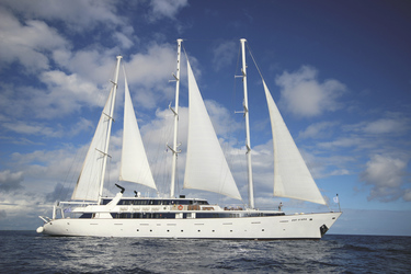 Variety Cruises zeilcruise Society Islands | Pacific Island Travel